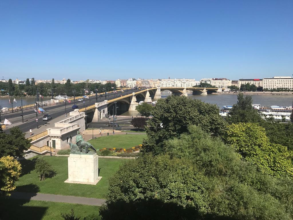 Over The Danube Budapesta Exterior foto